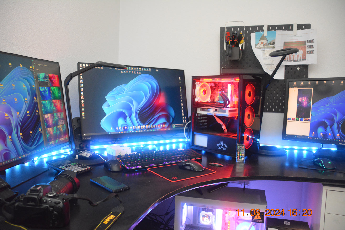 Asus, Amd Ry 9 3900x RTX 2070 SUPER 8 GB M.2 NV 5.0 1000, 3,7 turbo 4,7 Ghz, 16 3600 MHZ GB ram, M.2 NV2 PCIe 5.0 NVMe 1000 GB harddisk