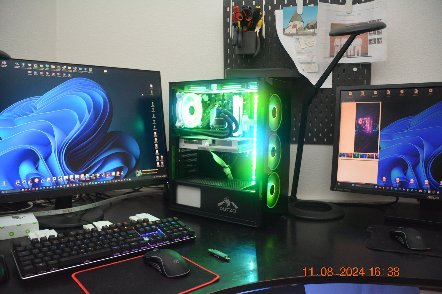 Asus, Amd Ry 9 3900x RTX 2070 SUPER 8 GB M.2 NV 5.0 1000, 3,7 turbo 4,7 Ghz, 16 3600 MHZ GB ram, M.2 NV2 PCIe 5.0 NVMe 1000 GB harddisk