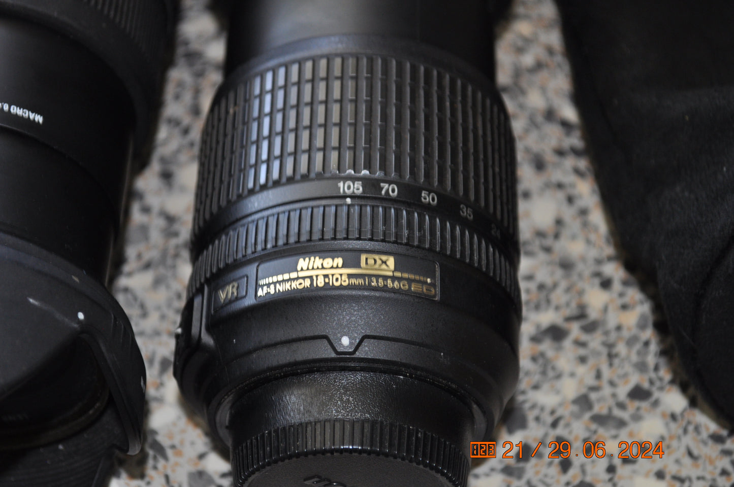 Nikon D 5100 , 16,3 megapixels, 18-55-18-105-18-200 x optisk zoom